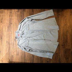 Wrangler long sleeved collar shirt.